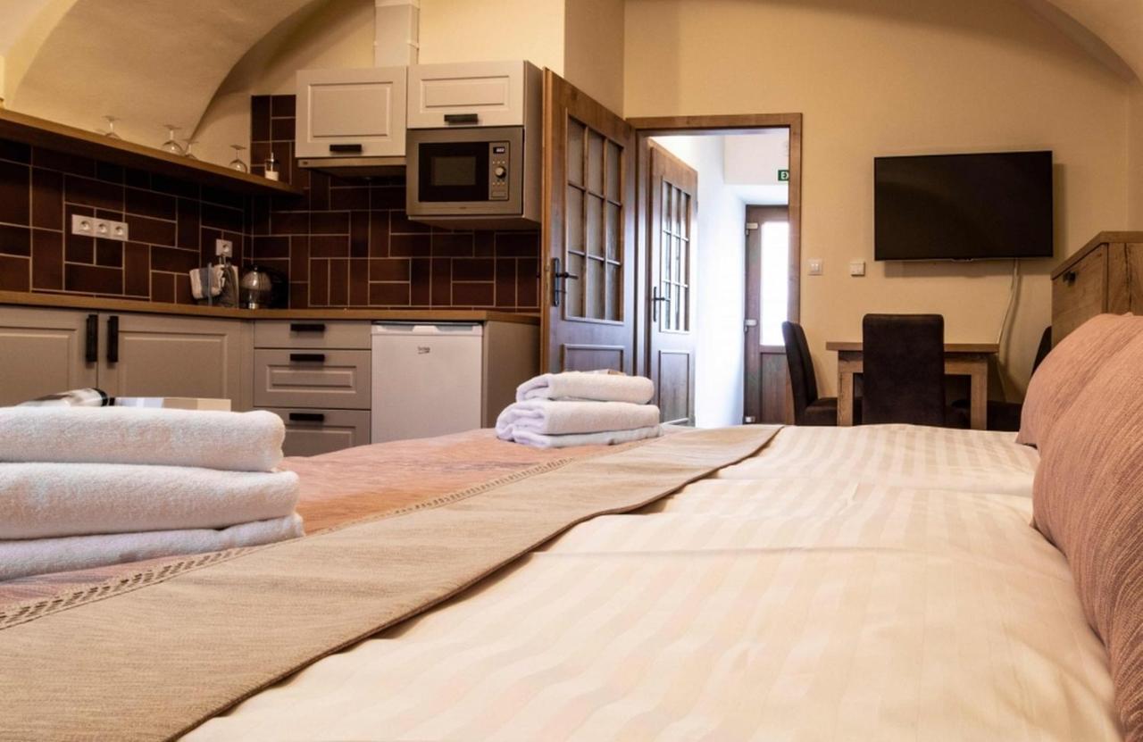 Residence Tvrz Skocice מראה חיצוני תמונה