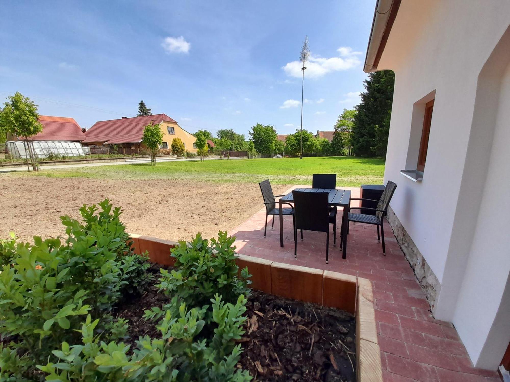 Residence Tvrz Skocice מראה חיצוני תמונה