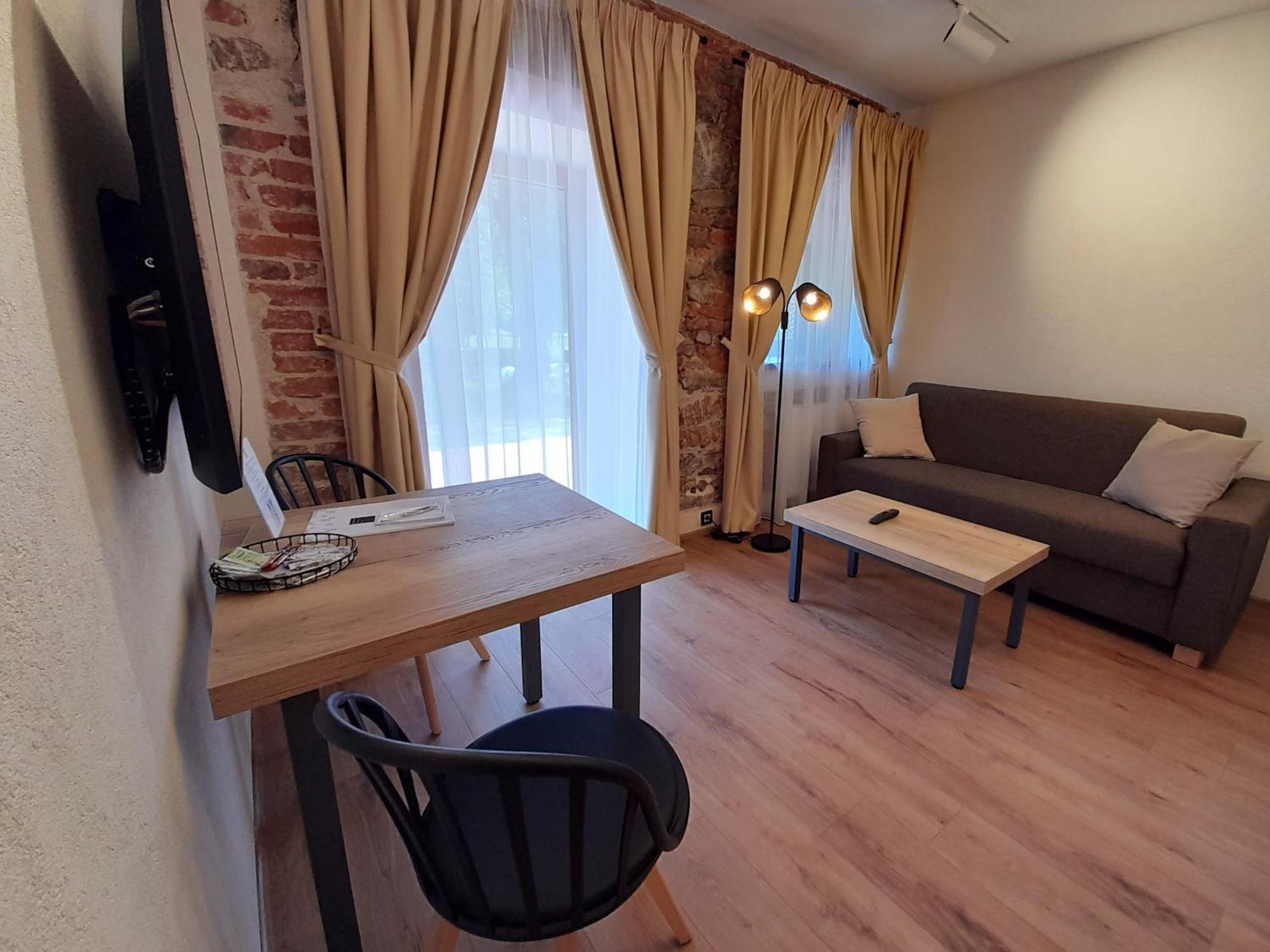 Residence Tvrz Skocice מראה חיצוני תמונה