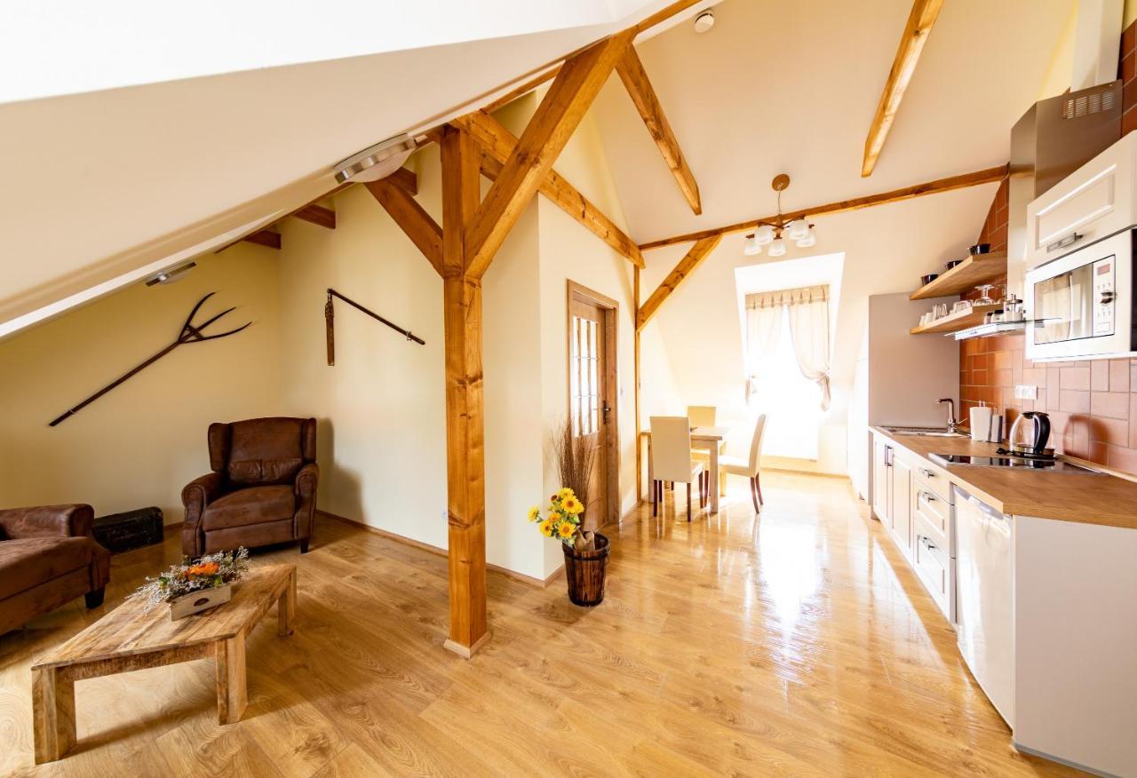Residence Tvrz Skocice מראה חיצוני תמונה