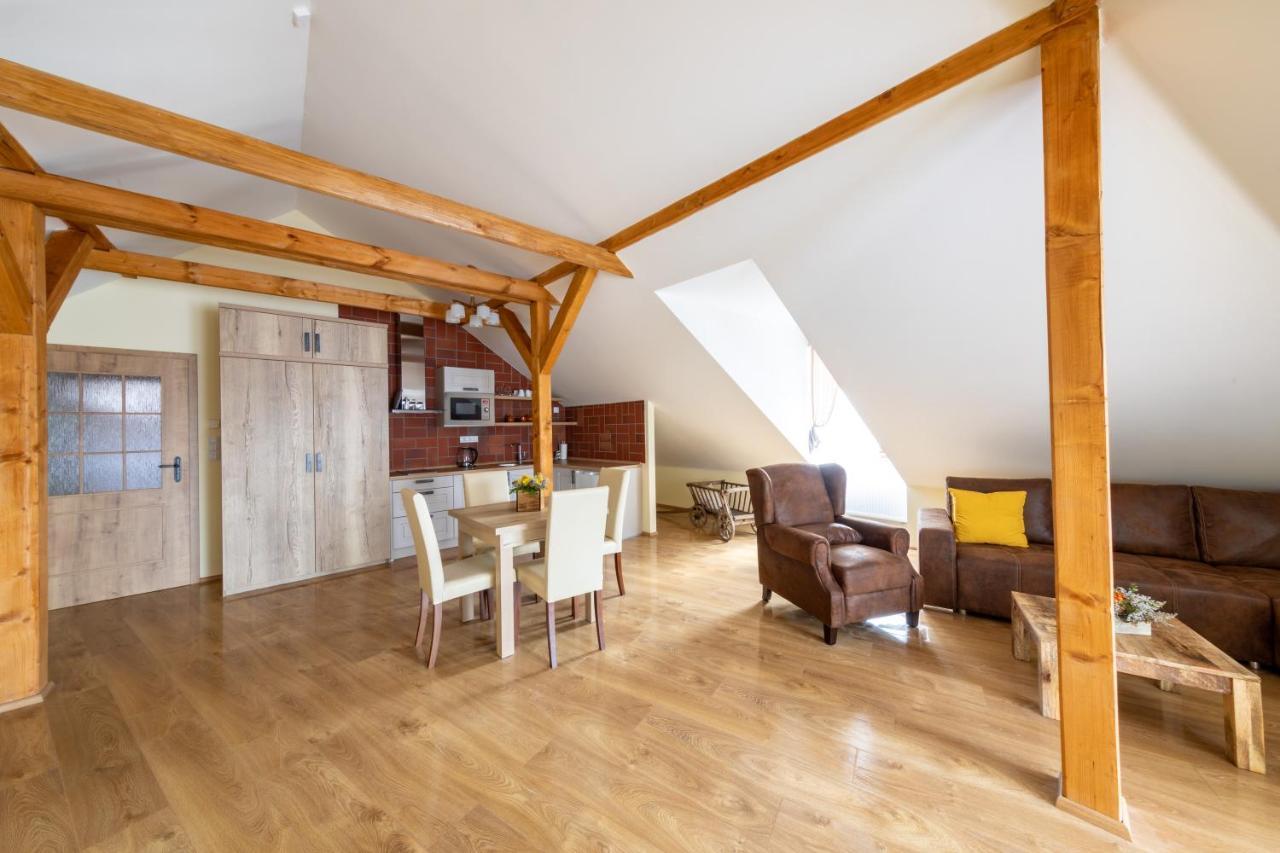 Residence Tvrz Skocice מראה חיצוני תמונה